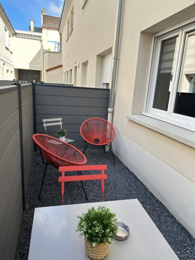 Le Sacre - Centre - Cour Privative - Parking Appartement Reims Buitenkant foto